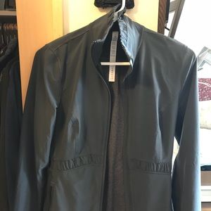 Lululemon grey ruched jacket